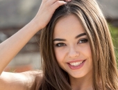 Li Moon - Picture 16 - 800x1152