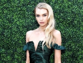 Stella Maxwell - Picture 18 - 1136x800